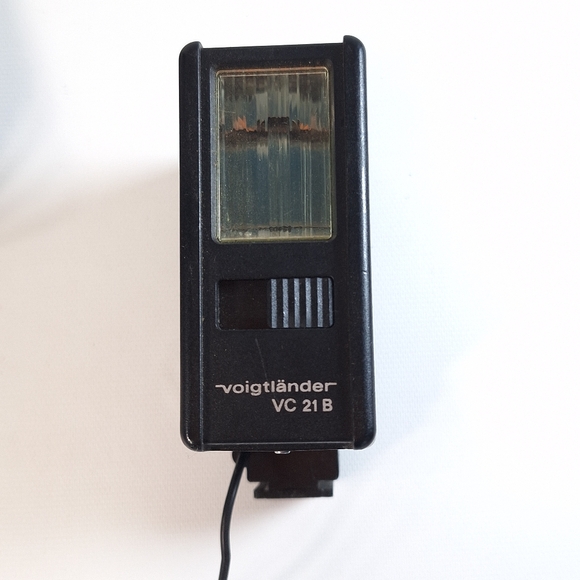 Lot of 3 SLR Film Camera Flashes Vivitar, Braun, Voigtlander - Picture 5 of 11